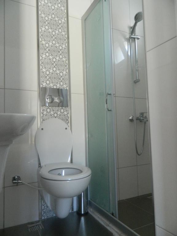 Akkin Pansiyon Hotel Kas Bagian luar foto