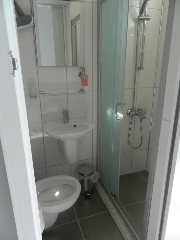 Akkin Pansiyon Hotel Kas Bagian luar foto